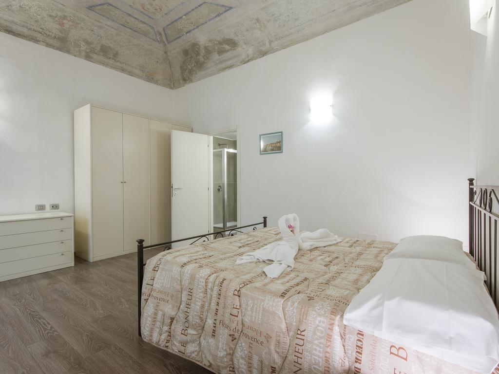 Piazza Pitti 2 Bedroom Florenz Exterior foto